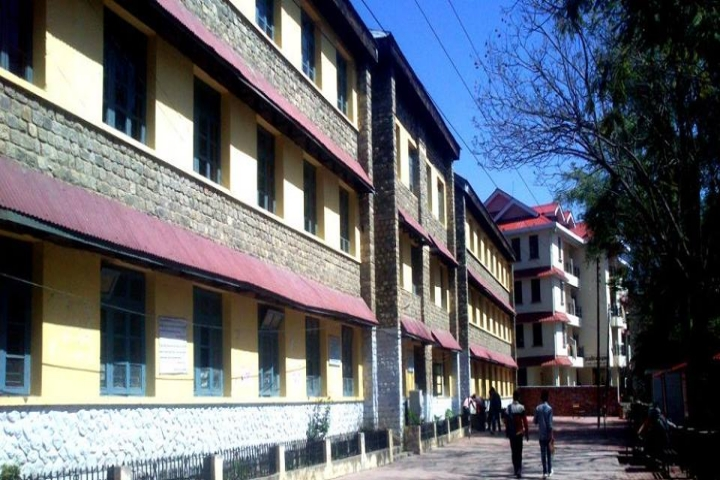 https://cache.careers360.mobi/media/colleges/social-media/media-gallery/16937/2020/5/8/Campus View of Government College Kullu_Campus-View.png